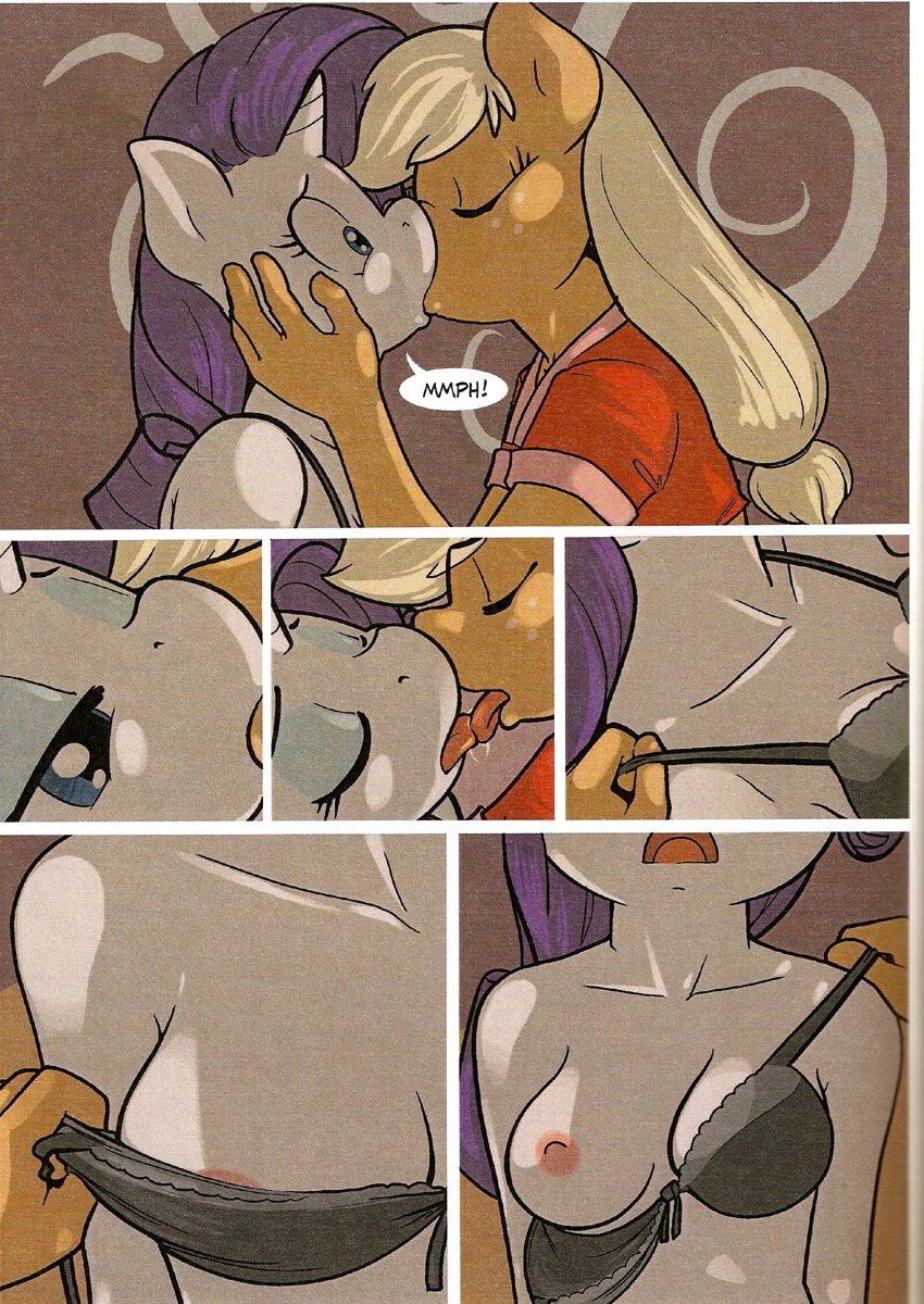 Hoof Beat - A Pony Fanbook! - Page 33